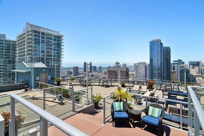 Building Photo - 1080 Park Blvd