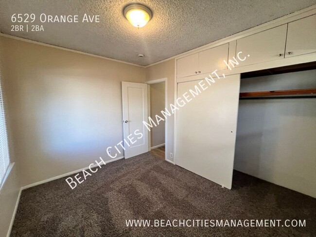 Building Photo - Large 2 Bedroom Home In North Long Beach