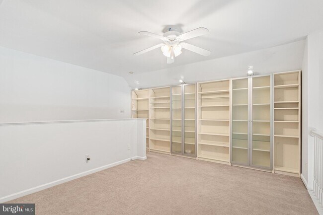Building Photo - 46628 Drysdale Terrace