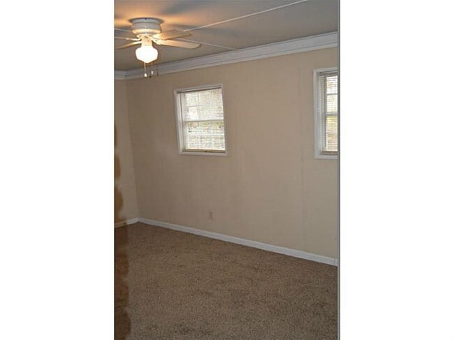 Building Photo - 652 Moselle Dr