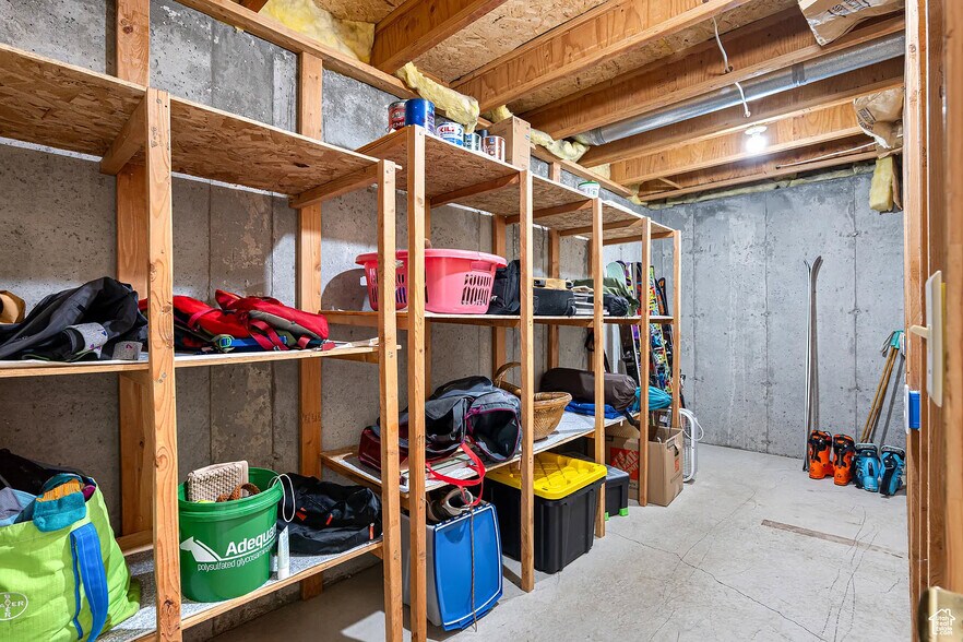 Storage room - 11770 S Dry Creek Rd