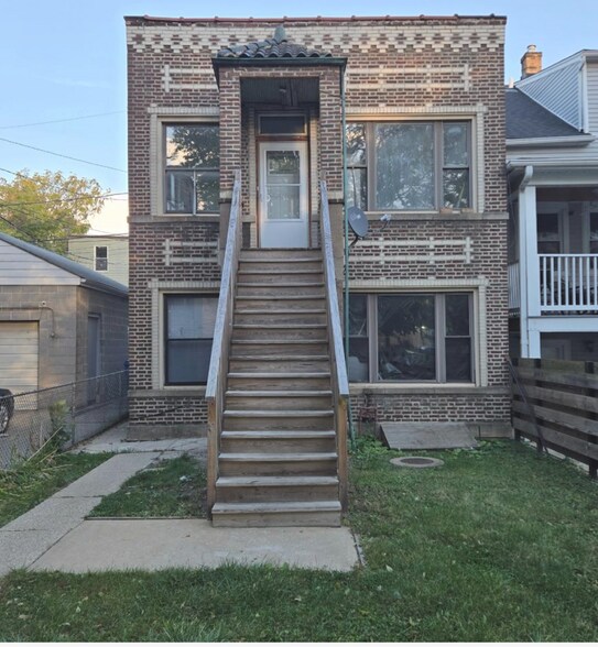 Building Photo - 1915 N Karlov Ave