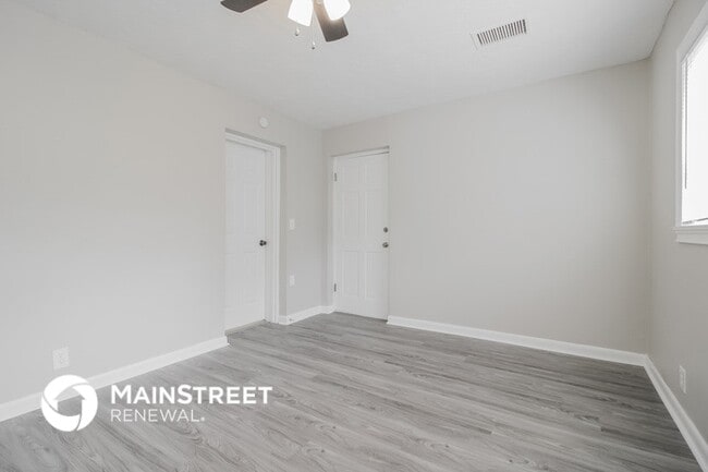 Building Photo - 509 Roy Blvd