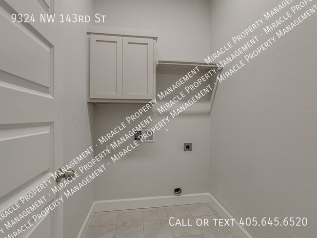 Building Photo - 9329 Northwest 142nd Street