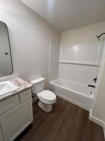 Building Photo - 3105 140th St