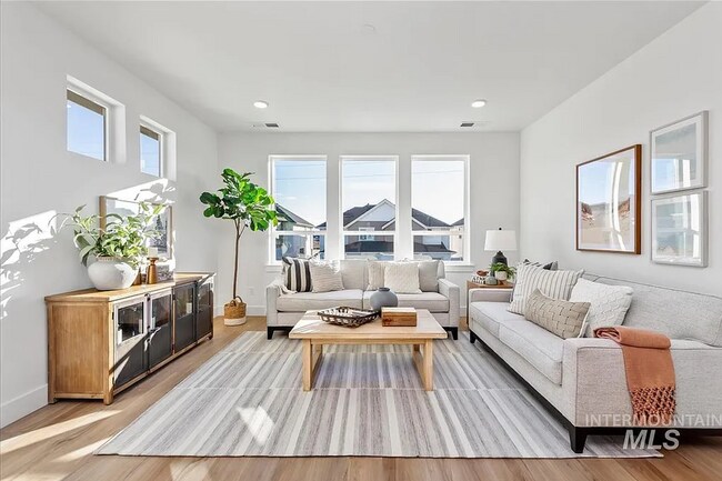 Building Photo - 4630 W Riva Capri Ct