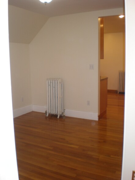 Building Photo - 351 Essex St