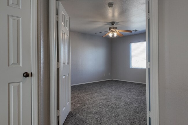 Building Photo - 9222 Cazador St