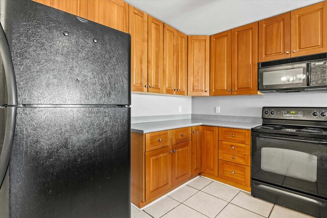 Building Photo - 3194 Sawtooth Dr