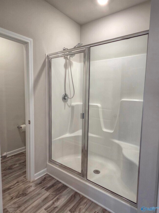 Building Photo - 117 Edensmith Dr