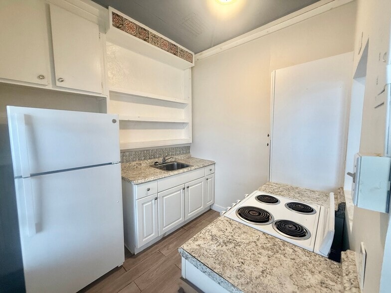 Building Photo - 149 2nd Ave