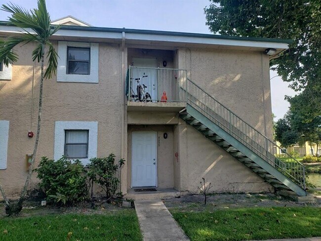 Building Photo - 3959 NW 87th Ave