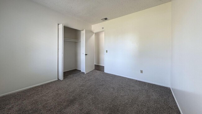 Building Photo - 11231 Reddiford Ct
