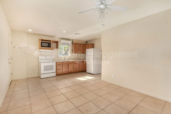 Building Photo - 1626 W Taylor St