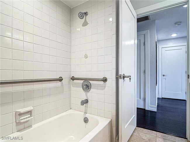 Building Photo - 4348 Beechwood Lake Dr