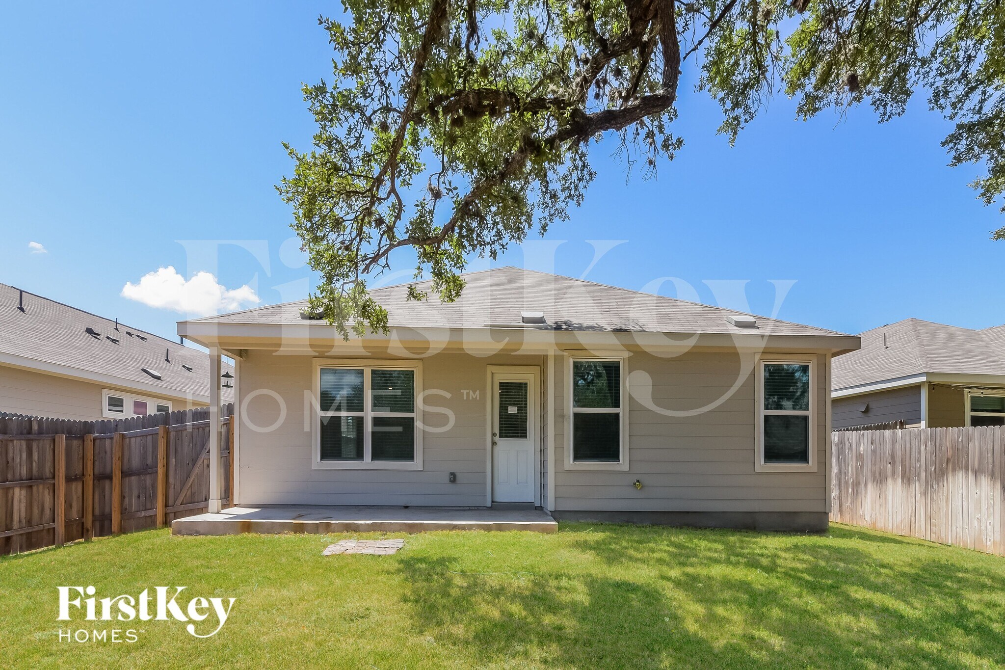 Building Photo - 14935 Cheshire Way