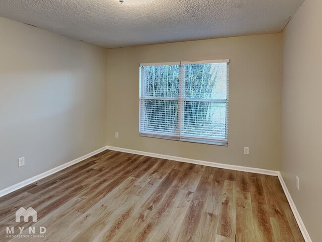Building Photo - 2581 Sage Dr