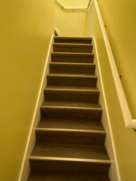 Building Photo - 121 Melissa Pl