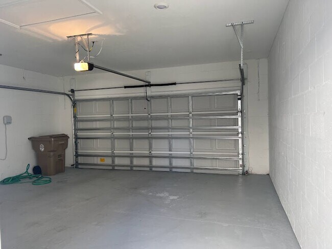 Building Photo - 2997 Howley Aly