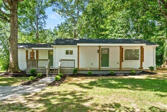 Building Photo - Fantastic Fully-Renovated Home in Kingston...