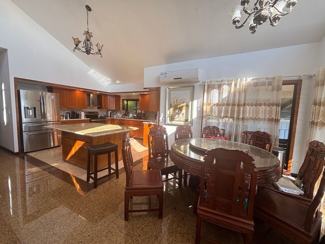 Building Photo - 1055 Alewa Dr