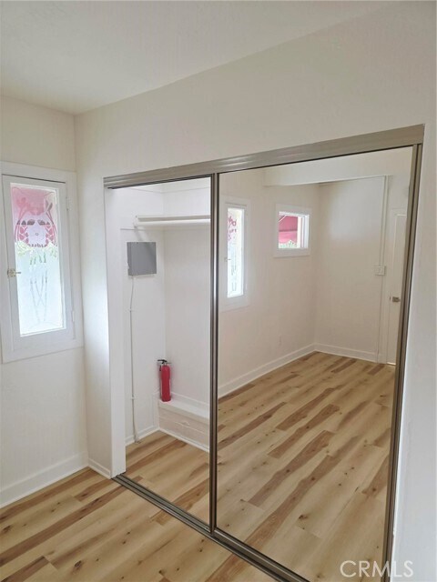 Building Photo - 533 Sturtevant Dr