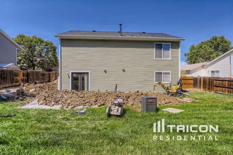 Building Photo - 21898 E Alamo Ln