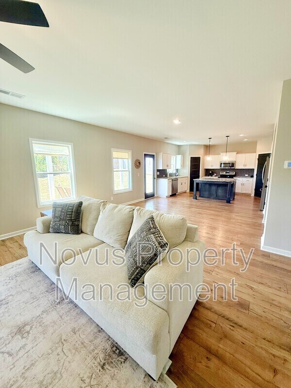 Building Photo - 148 Cedar Pk Wy