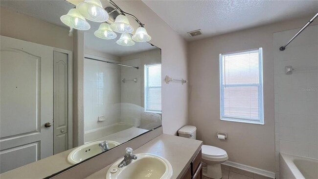 Building Photo - 806 Lost Grove Cir