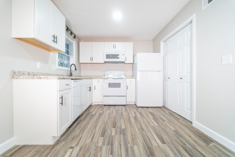 Building Photo - 162 Cumberland Rd