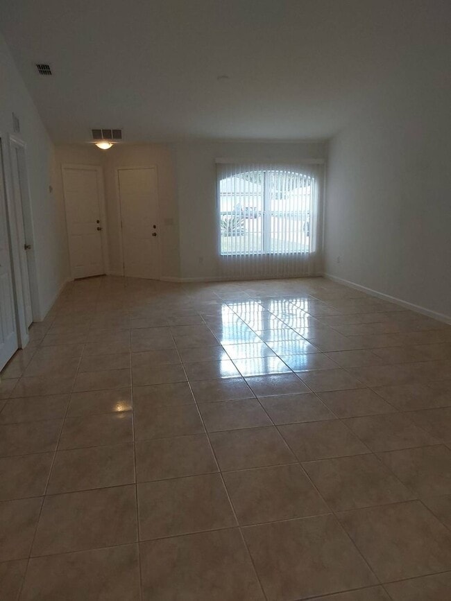 Building Photo - 21 Prospect Ln