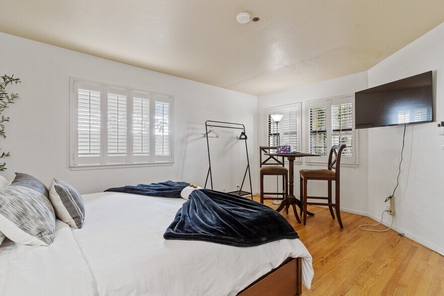 Master Bedroom - 34 Silva Ave