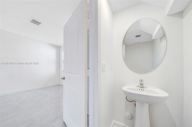 Building Photo - 28871 SW 162nd Ct