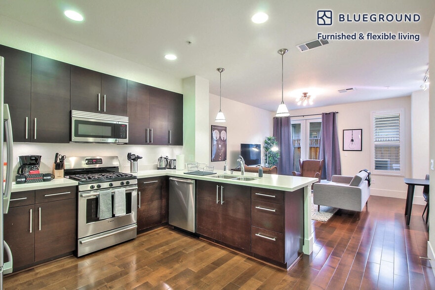 Building Photo - 821 Altaire Walk
