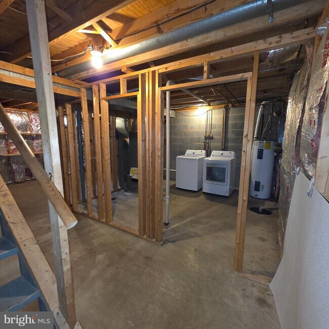 Building Photo - 1758 Springfield Ln