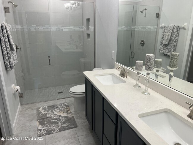 Building Photo - 754 Carlsbad Dr