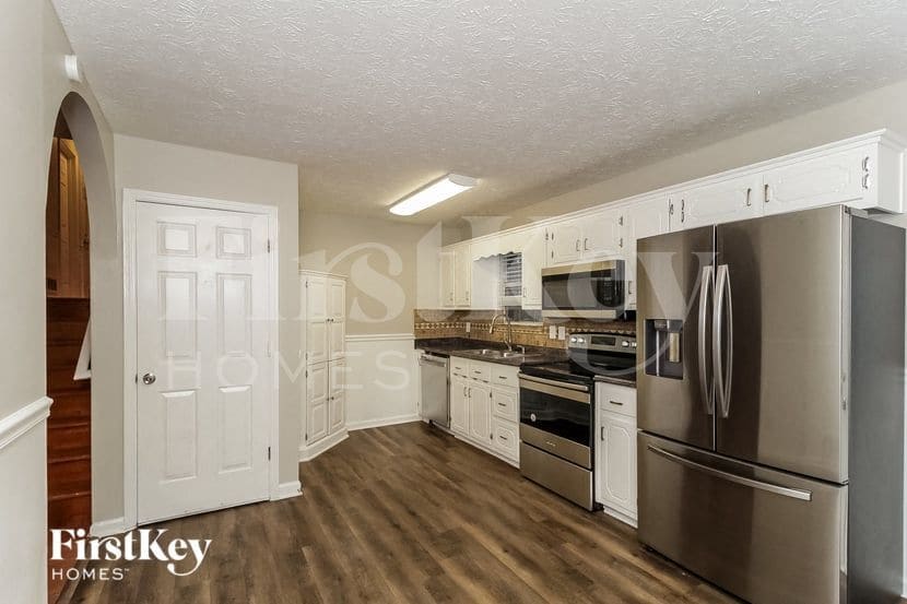Building Photo - 105 Tanner Dr