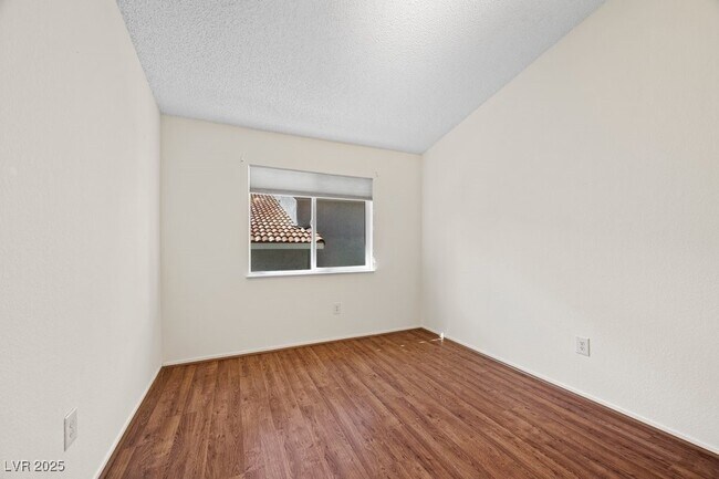 Building Photo - 8420 Haven Brook Ct