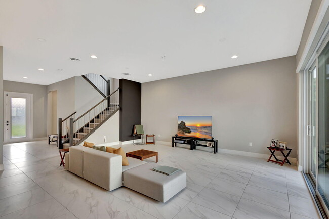 Building Photo - 13325 Machiavelli Way