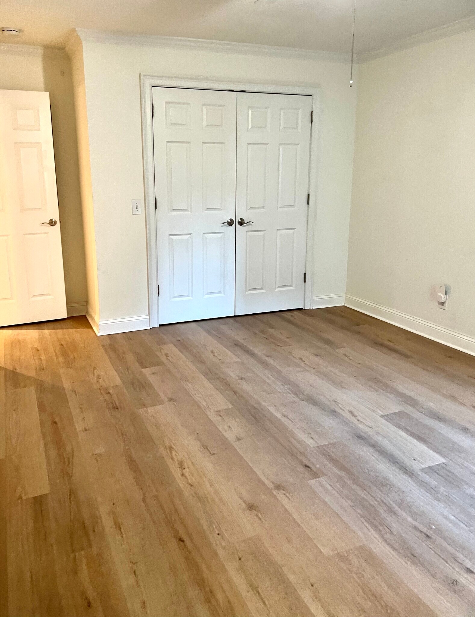 Building Photo - 317 W Taylor St