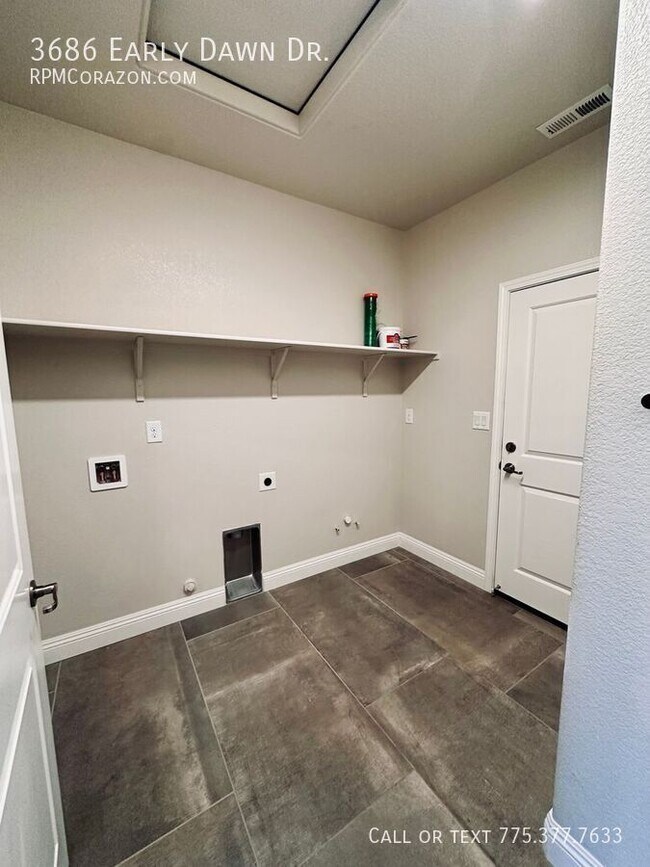 Building Photo - 3686 Early Dawn Dr