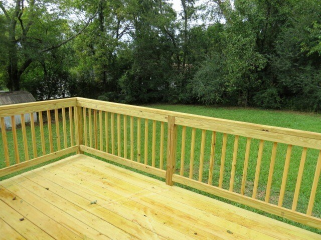 Building Photo - Updated Spacious 3 BR/ 2 BA home in Bluff Park