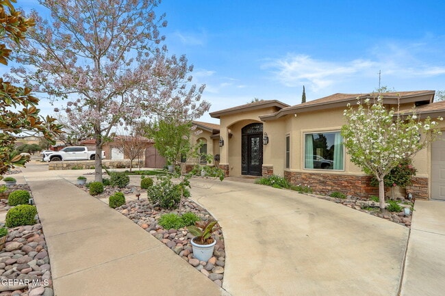 Building Photo - 1316 Hookridge Dr