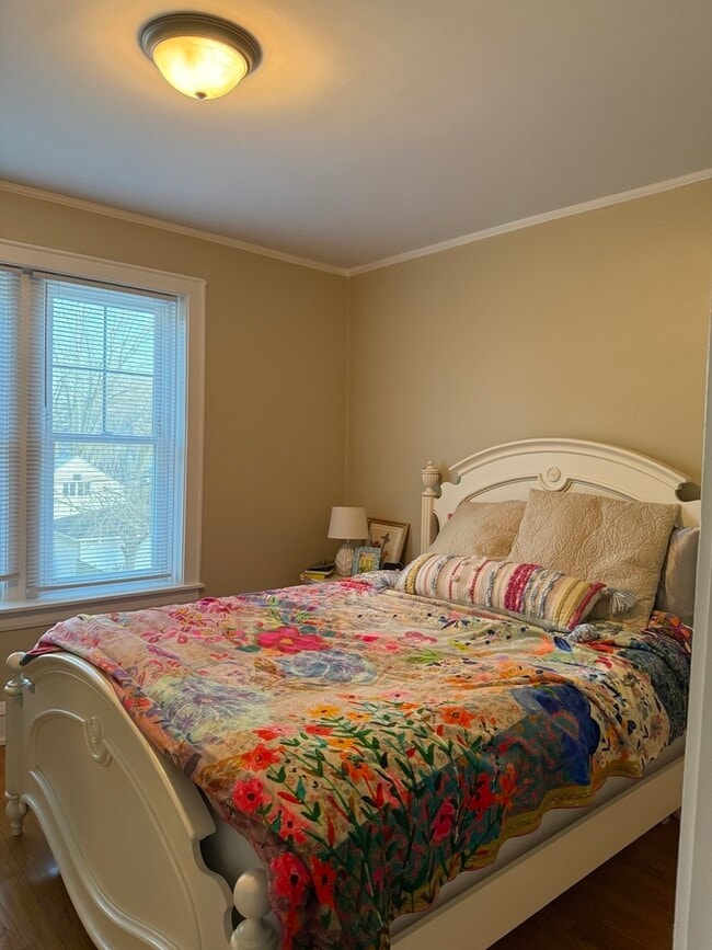 Building Photo - 802 Elmwood Ave