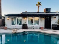 Building Photo - 2459 E Baltimore St