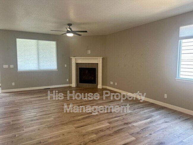 Building Photo - 2278 Stonefish Dr