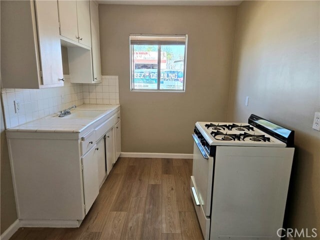 Building Photo - 961 W Kimball Ave