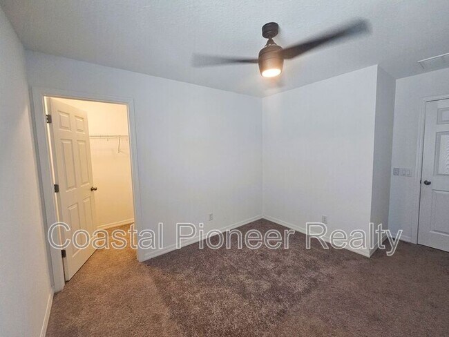 Building Photo - 16073 Sonoma Grv Cir