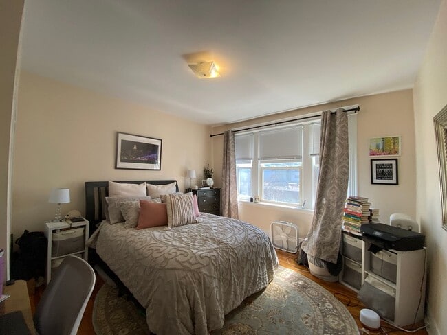 Building Photo - 28 Fuller St