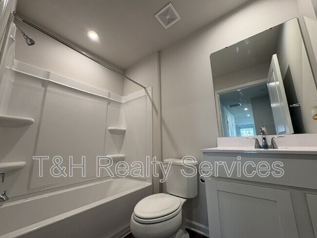 Building Photo - 7183 Finley Crk Dr